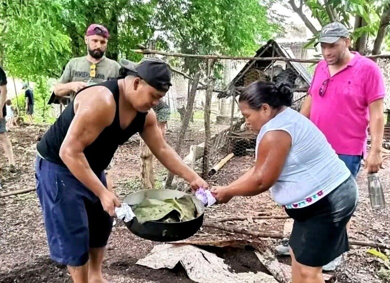 Picture 1 for Activity Mérida: Mayan Cooking Class with Local Cocineras 5