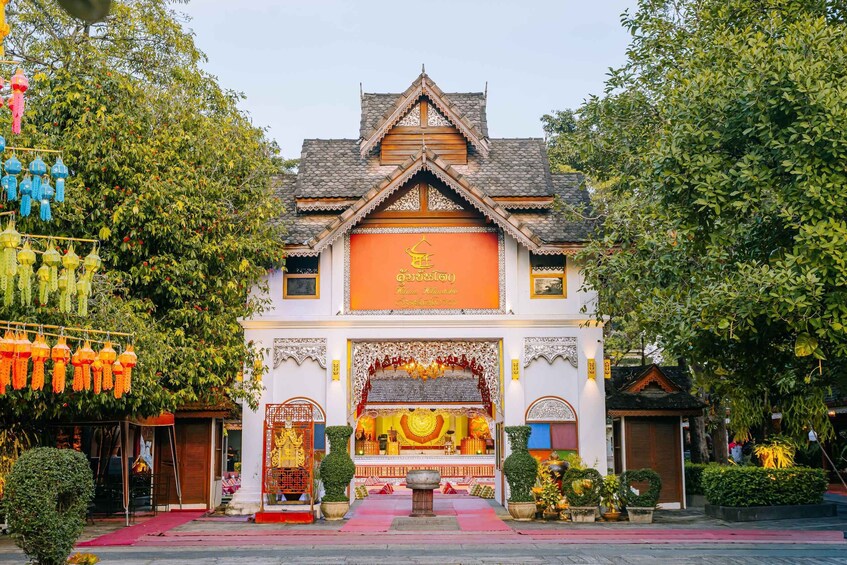 Picture 16 for Activity Chiang Mai: Khum Khantoke Cultural Show & Dining Experience 2