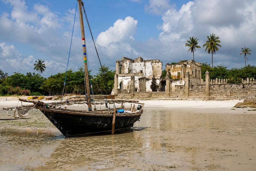 Picture 1 for Activity From Dar es Salaam: Bagamoyo Guided Day Trip with Lunch 3