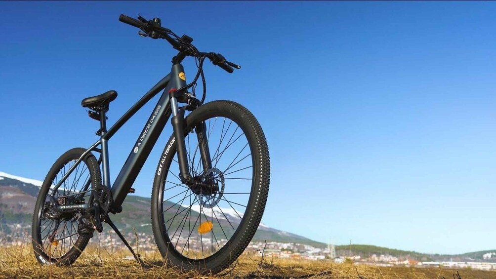 Cát Bà Island: E-Bike Rental with Helmet 1