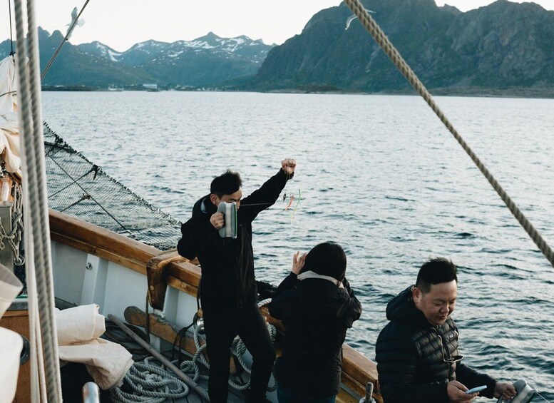 Picture 16 for Activity Reine: Bunesstranda Beach Hike with Boat Ride & Lunch 3