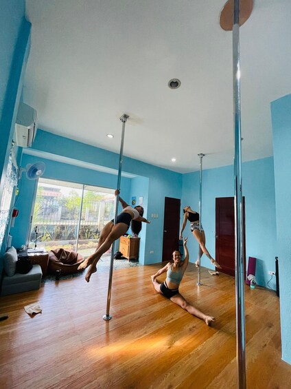 Picture 3 for Activity Dumaguete City: Private Pole Fitness Class 5