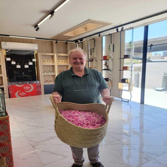 Picture 23 for Activity Discover Taif: The Rose City from Jeddah 4