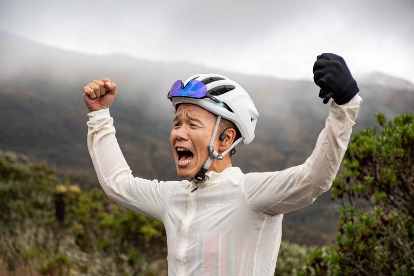 Picture 8 for Activity Colombia: Alto de Letras Express 3-Day Epic Cycling Tour 4