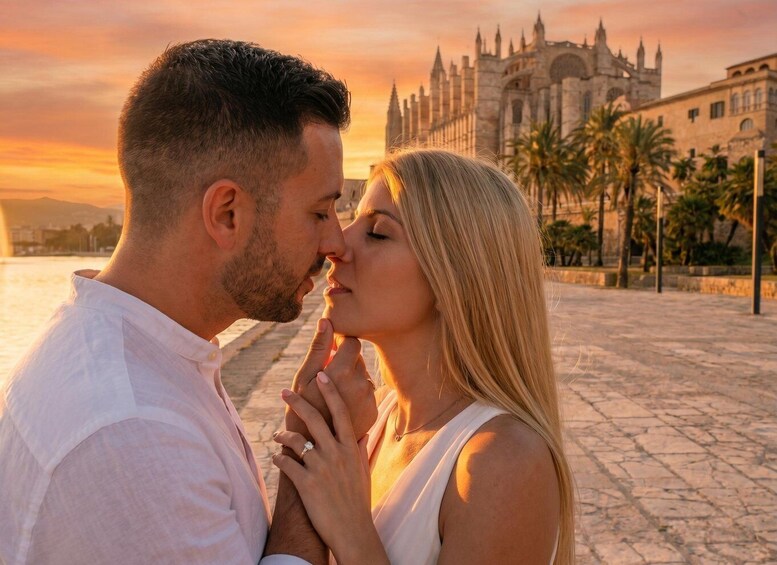 Picture 3 for Activity Palma de Mallorca: Surprise Romantic Proposal Photoshoot 2