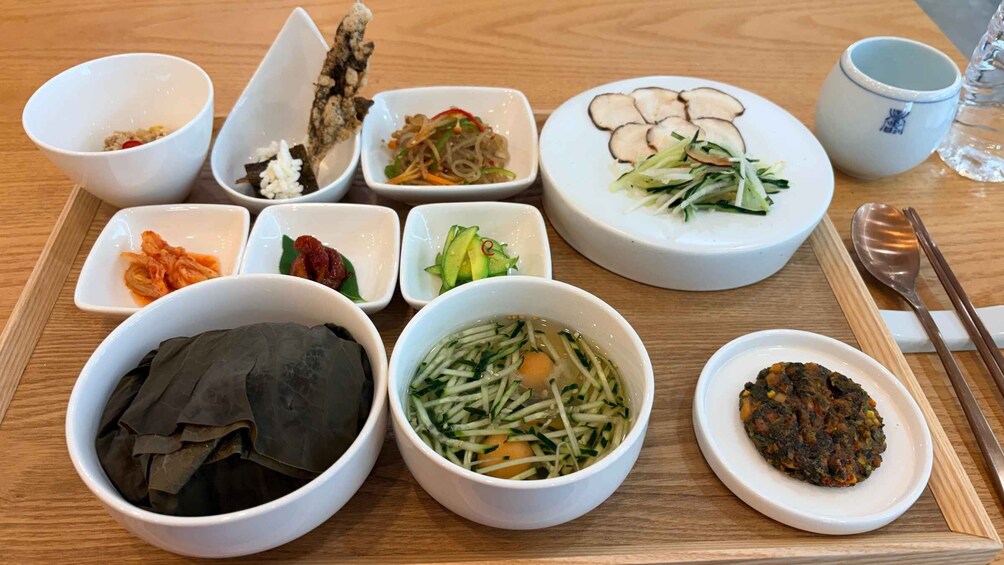Busan: Temple Cooking Class at Beomeosa & Mountain Retreat 1