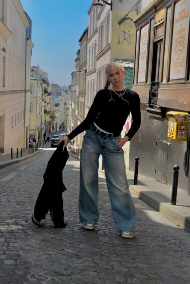 Picture 12 for Activity Paris: Artistic Photo Journey Through Montmartre✨ 2