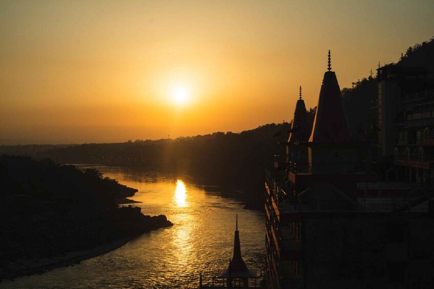 Picture 8 for Activity Rishikesh: Night Walking Tour with Ganges Views 4