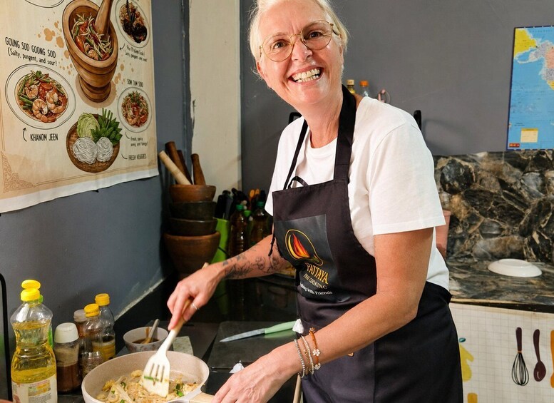 Picture 8 for Activity Pattaya: Private cooking class with themed menu (4 dish) 2