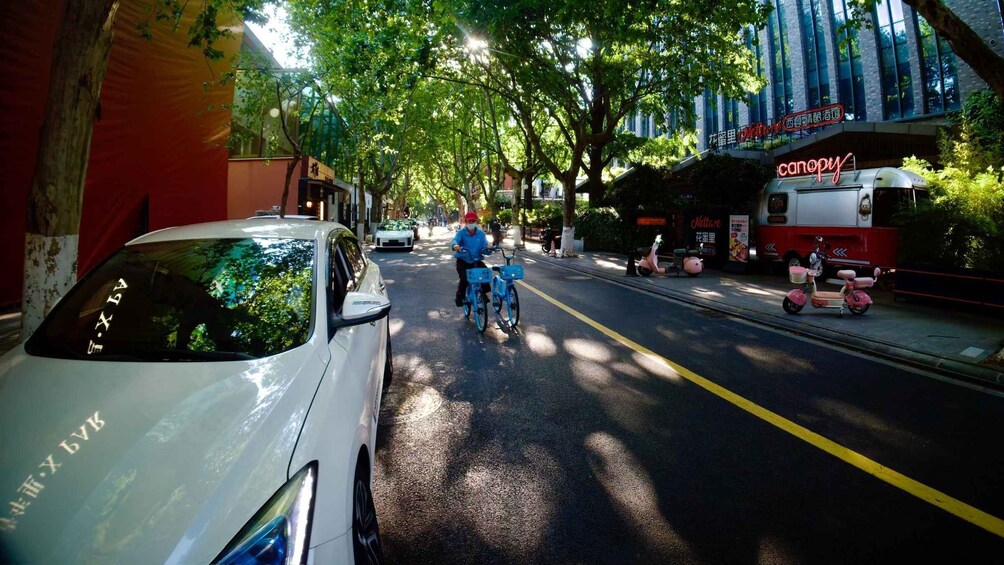 Picture 13 for Activity Hangzhou Central Axis: An Urbanist Walk through Old & New 4
