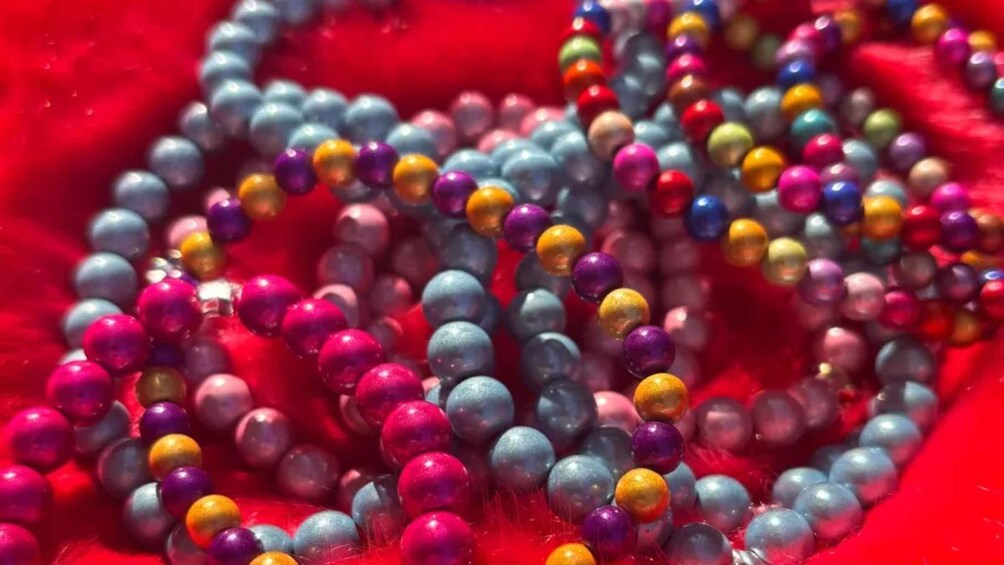 Picture 3 for Activity Berlin: Illuminating Pearl Bracelet Workshop 5