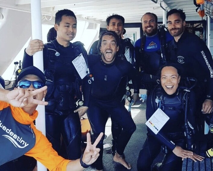 Picture 3 for Activity From Fremantle: Rottnest Island Snorkeling & Diving Day Trip 3