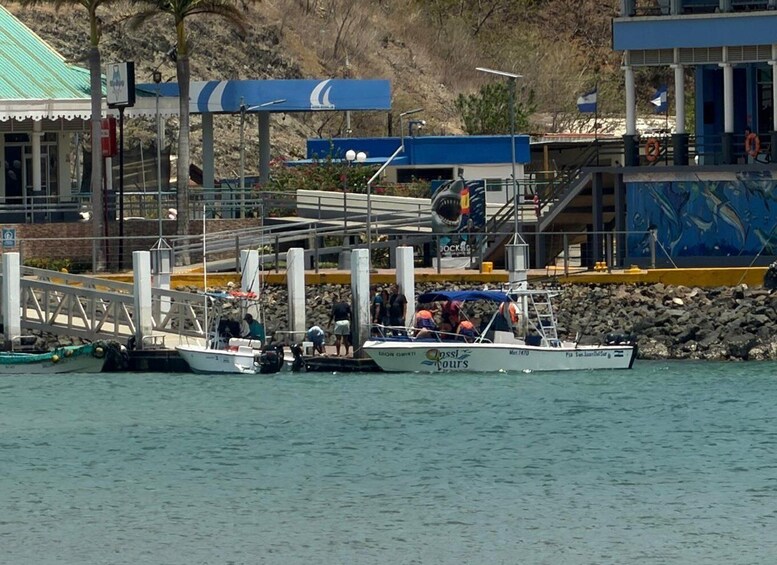 Picture 2 for Activity San Juan del Sur: Coastal Boat Tour with Fishing 3