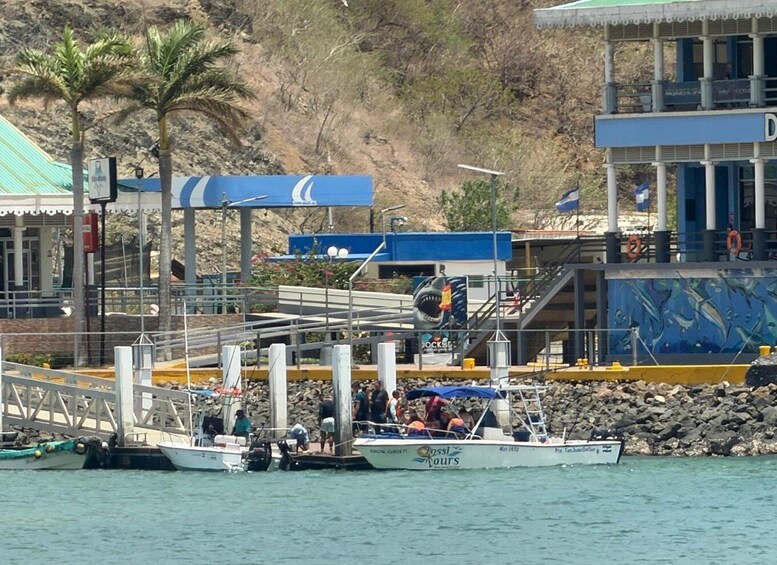 Picture 3 for Activity San Juan del Sur: Coastal Boat Tour with Fishing 2