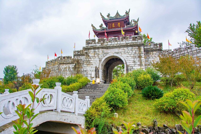 Guiyang: Tianhetan & Qingyan Ancient Town Private Tour 1