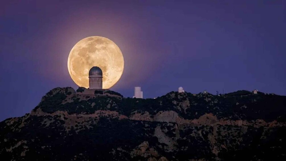 Tucson: Kitt Peak Magnificent Moon (MM) Program 1