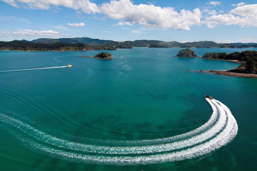 Bay of Islands HOLE IN THE ROCK & WAITANGI TREATY GROUNDS 1