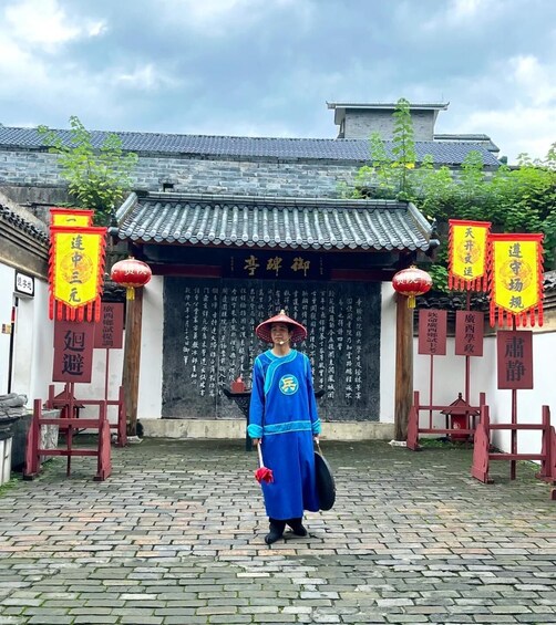 Picture 8 for Activity Guilin: Solitary Beauty Peak & Reed Flute Cave Private Tour 2