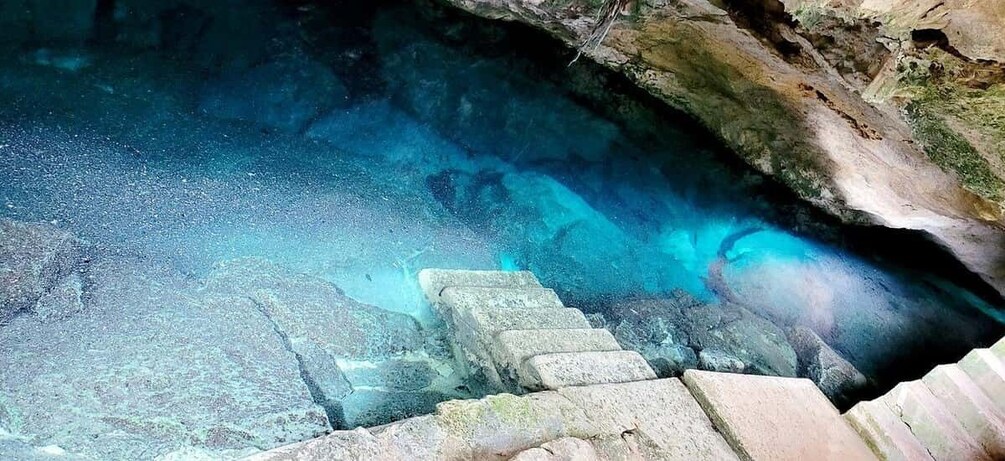 Picture 4 for Activity Playa Del Carmen: Cenotes Kukulkan & Little Brother Diving 3