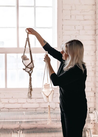 Wrocław: Creative Bachelorette Party with Plant Hanger 1