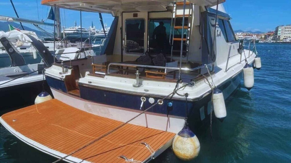 Picture 12 for Activity Castellammare di Stabia: Cooking Class on Boat & Coast Tour 2