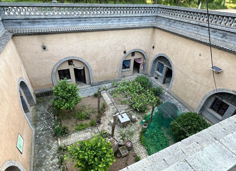 Picture 1 for Activity Xi’an Cave-Style Courtyard Homes Half-Day Tour 2