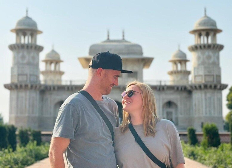 Picture 8 for Activity Overnight Agra/Taj Mahal Tour with Fatehpur Sikri and Hotel 4
