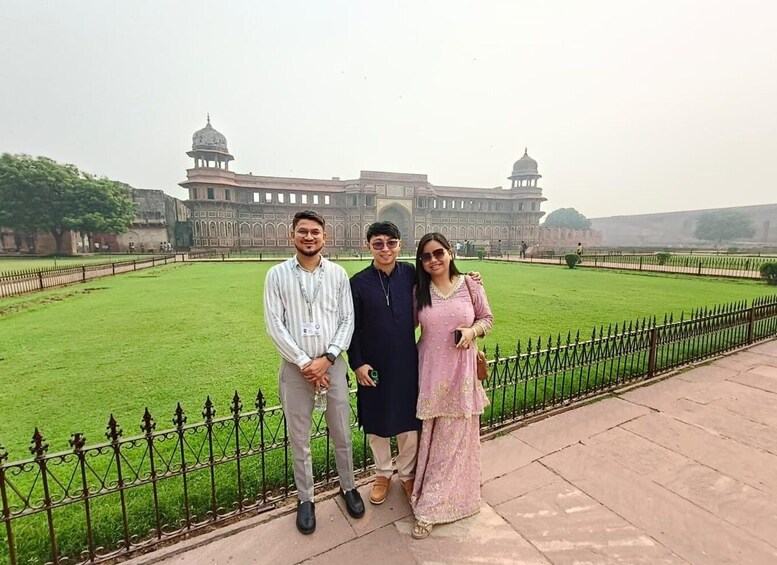 Picture 2 for Activity Overnight Agra/Taj Mahal Tour with Fatehpur Sikri and Hotel 5