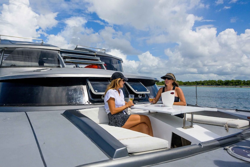 Picture 7 for Activity La Romana: Catalina Island Private Full-Day Boat Tour 2