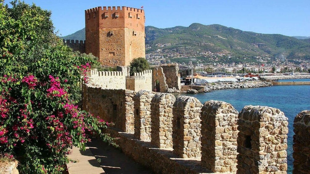 Picture 4 for Activity Alanya: Paragliding, City Tour, and Boat Trip with Lunch 3