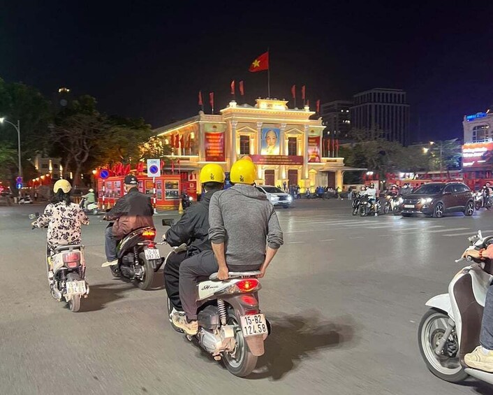 Picture 19 for Activity Haiphong: Street Food Guided Tour Opera House & Swing Bridge 5