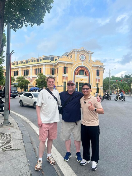 Picture 14 for Activity Haiphong: Street Food Guided Tour Opera House & Swing Bridge 3