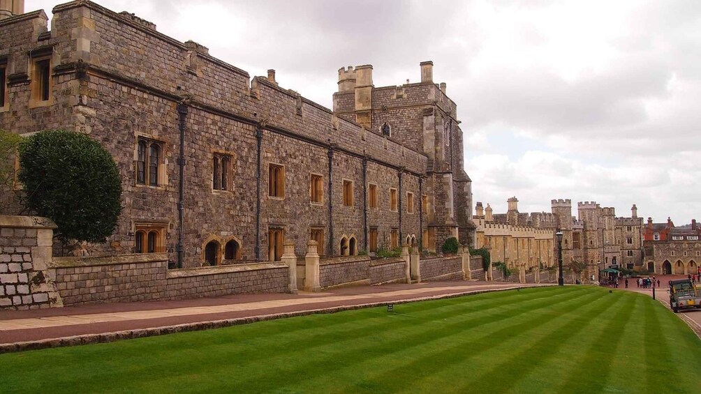 Picture 14 for Activity London: Stonehenge and Windsor Castle Private Day Trip 3