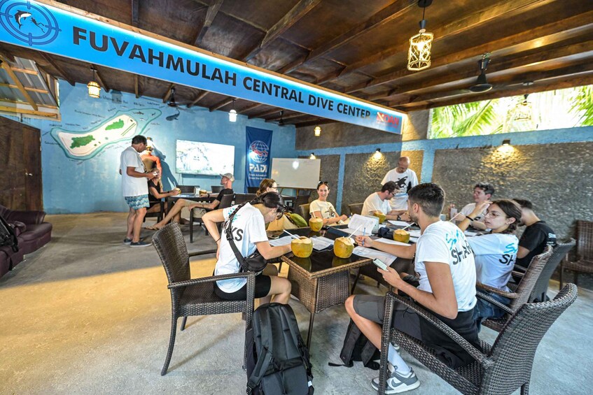 Picture 3 for Activity Fuvahmulah Explorer Package - 05 Nights stay with 09 Dives 4