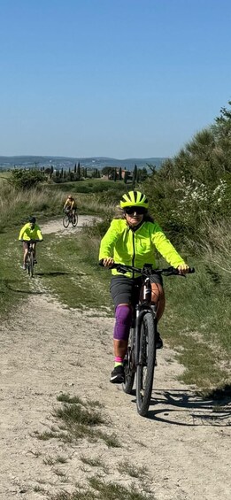 Picture 9 for Activity Arezzo: E‑Bike Adventure, Truffle Hunt & Tasting 4
