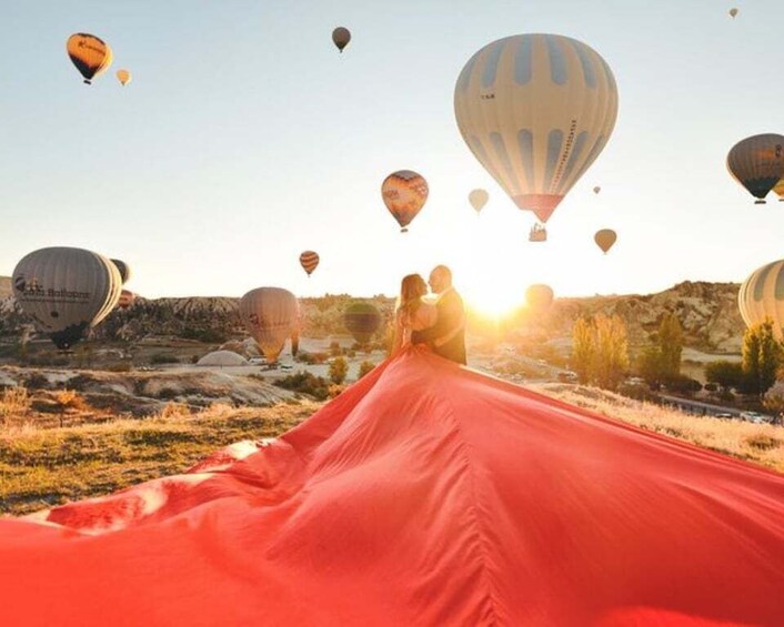Picture 12 for Activity Cappadocia Sunrise Luxury Flying Dress Shoot Balloons, Reels 2