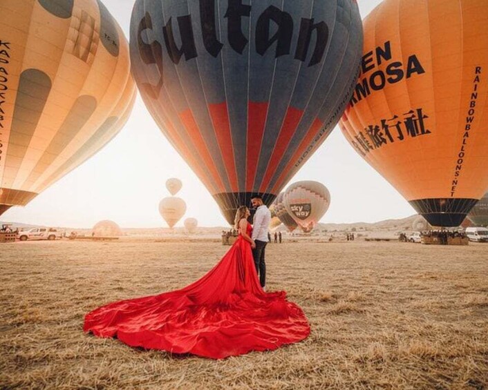 Picture 18 for Activity Cappadocia Sunrise Luxury Flying Dress Shoot Balloons, Reels 3