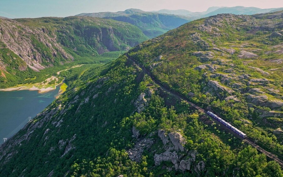 Narvik: Midnight Sun Train 1