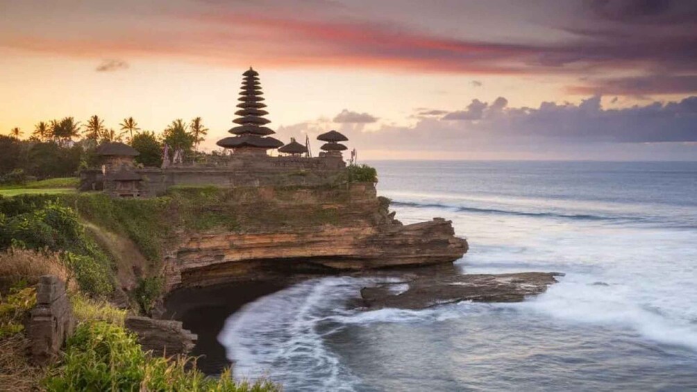 Bali: Ubud, Tanah Lot, and Taman Ayun Temple Tour 1