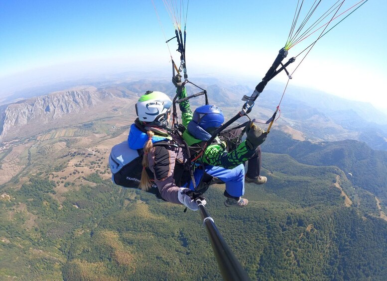 Picture 1 for Activity Transylvania: Hike and fly by paraglider day trip 2