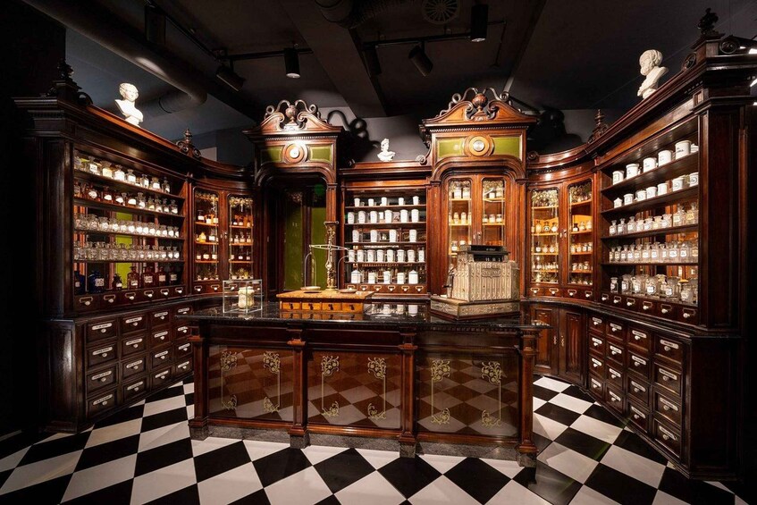Picture 4 for Activity Rijeka: JGL Pharmacy Museum Guided Tour 3