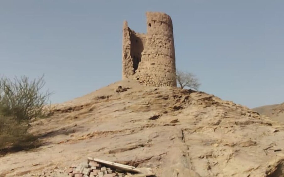 Picture 35 for Activity Muscat: Saal Walk Guided Hike with Sunset & City Views Tour 4