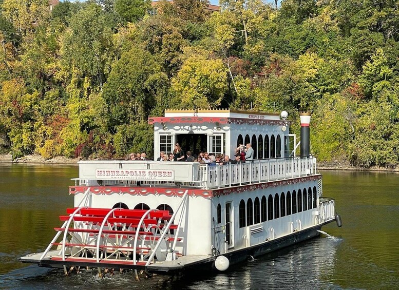 Minneapolis: Food-Themed Cruises on Mississippi River 1