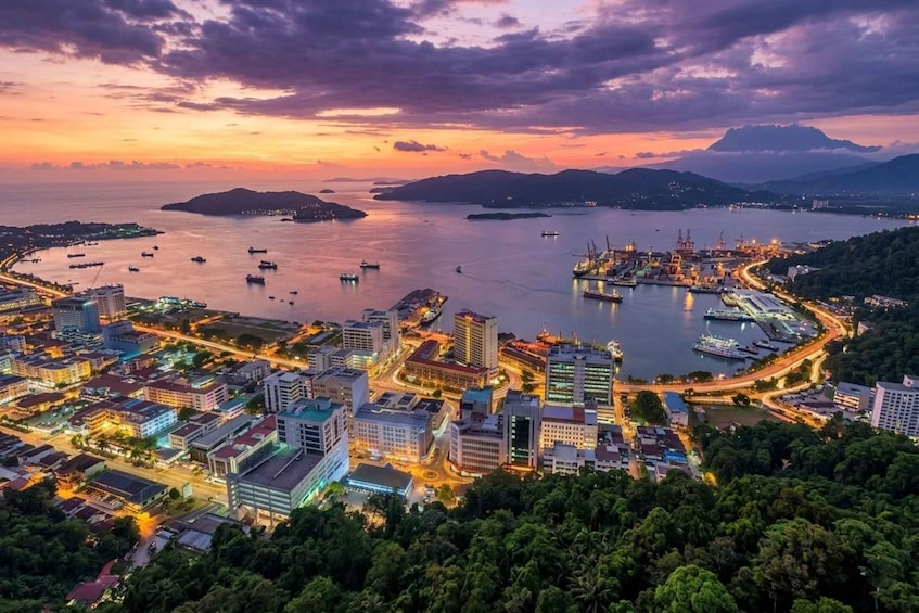 Kota Kinabalu: Guided City Tour with Food Tasting in Sabah 1