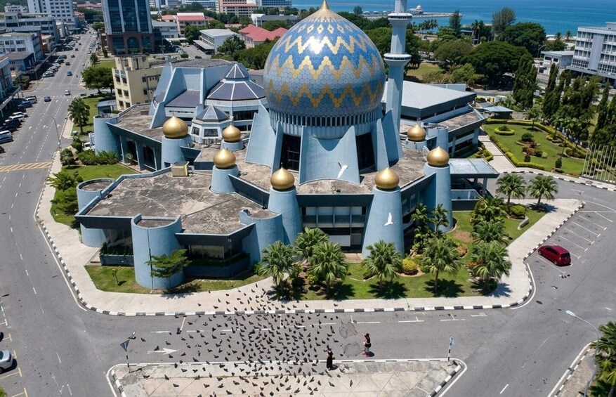Picture 1 for Activity Kota Kinabalu: Guided City Tour with Food Tasting in Sabah 3
