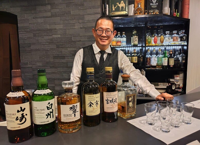 Picture 2 for Activity Osaka Namba: Japanese Whisky Tasting and Magic Show 4