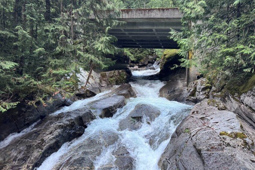 Seattle: Leavenworth, Snoqualmie falls Day Trip to Scenic Cascade 4