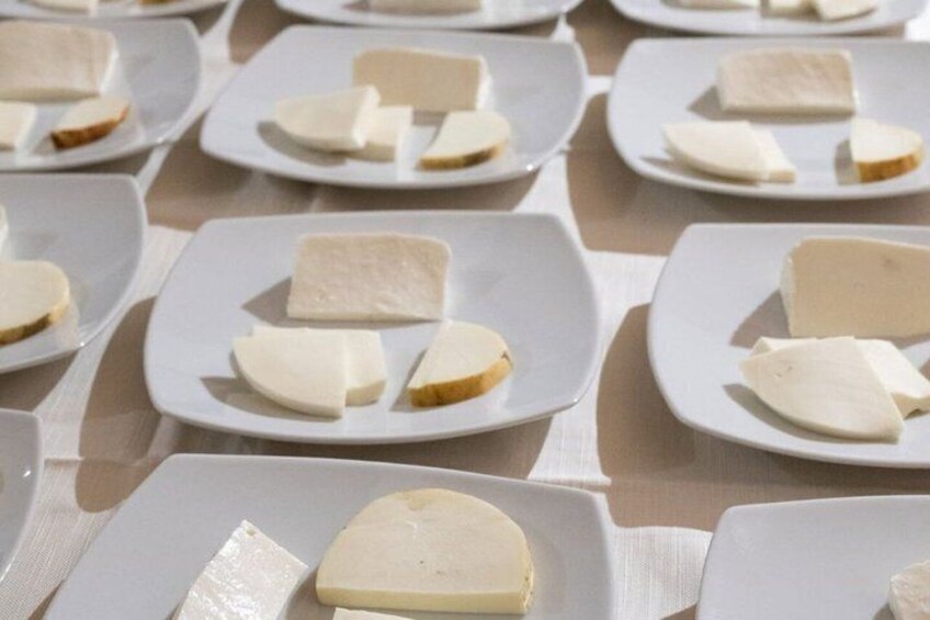 Learn the Art of Handcrafted Mozzarella at Talea Cheese Academy 2