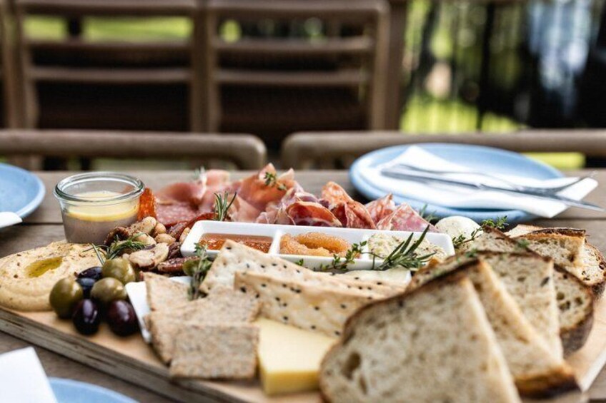 Gourmet Food and Wine at Waiheke Island Private Tour 2