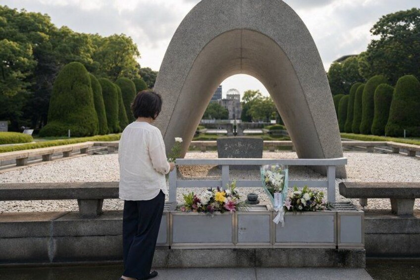 Hiroshima Peace Memorial Park Walking Tour with Local Guide 3